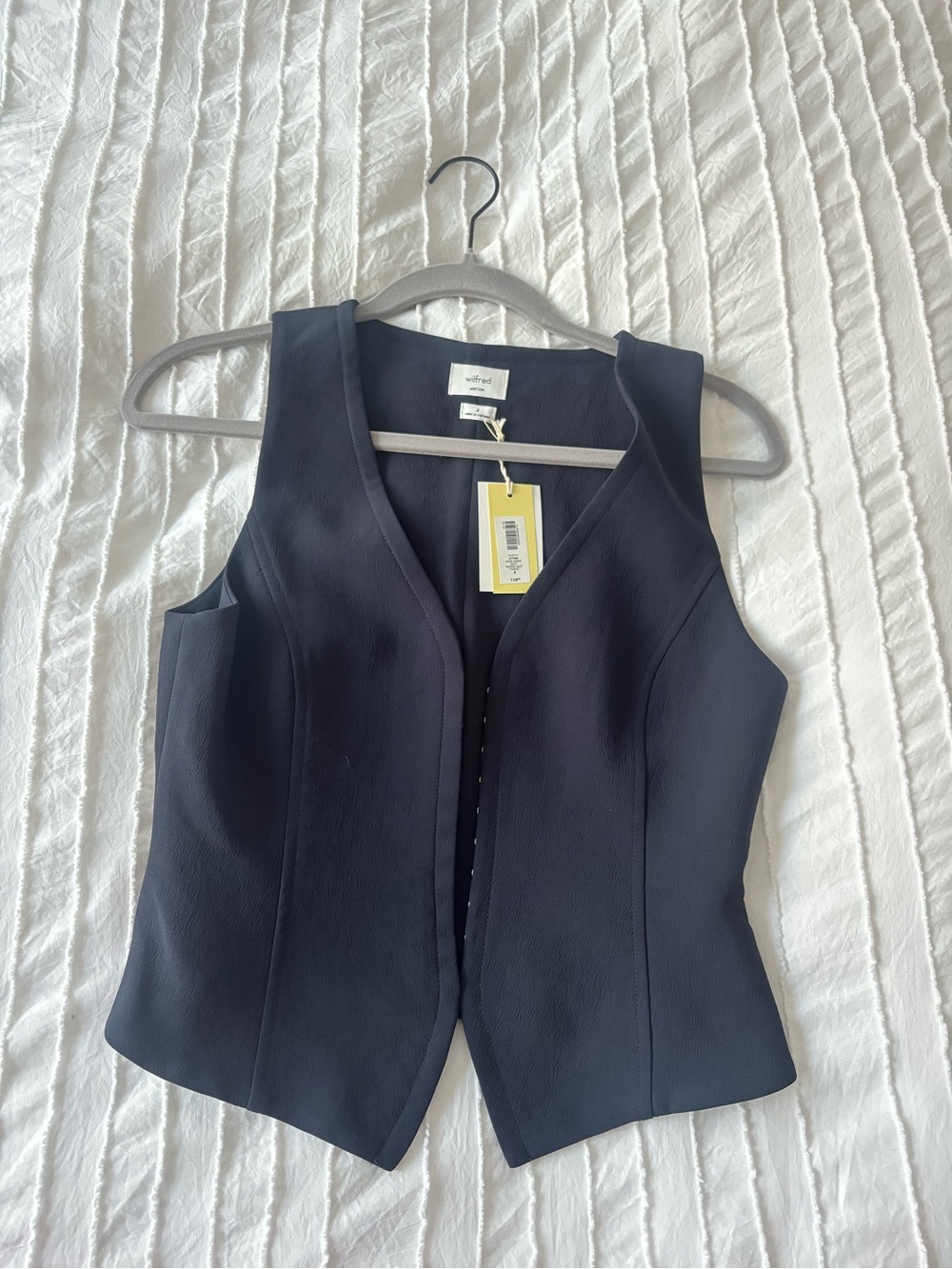 Aritzia Wilfred Navy Tailored Sleeveless Vest